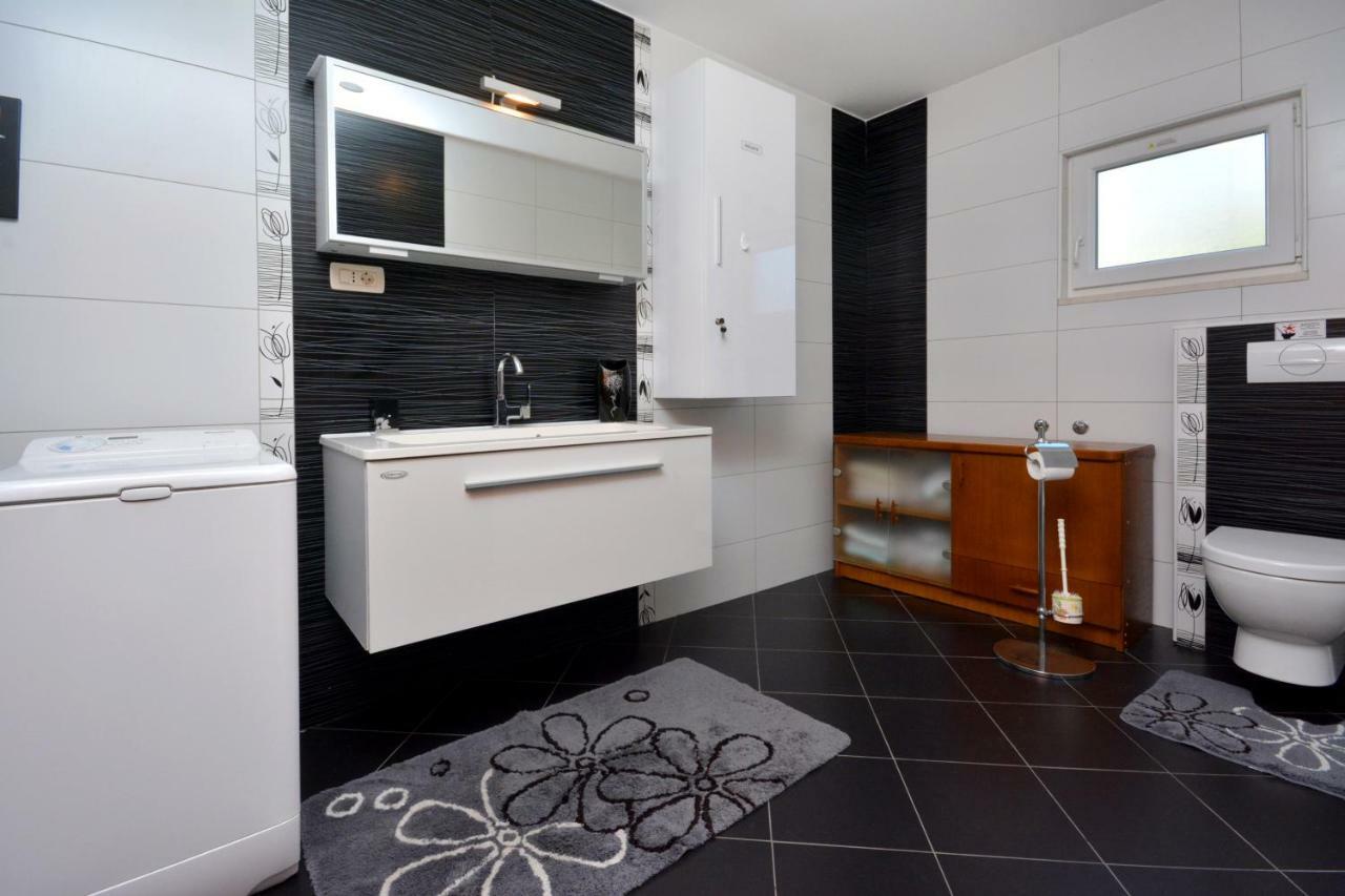 Beach Apartman Petra Podstrana Exteriér fotografie