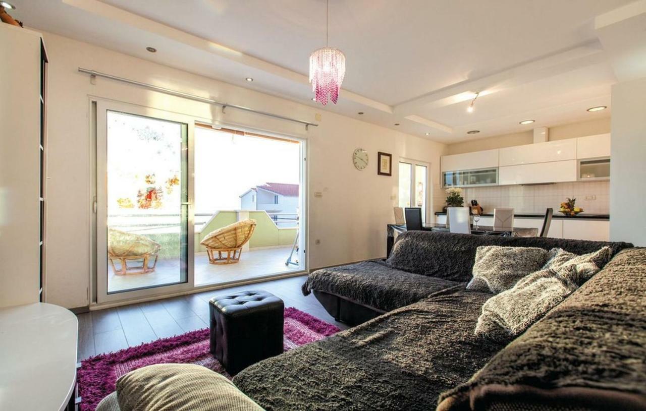 Beach Apartman Petra Podstrana Exteriér fotografie
